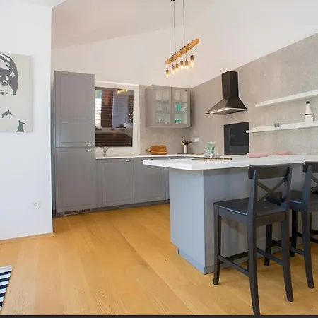 Sunset Luxury Hvar *